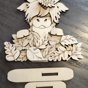 Highland Cow Fall Leaves Standing Shelf Sitter