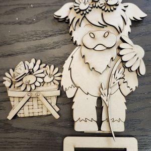 Standing Shelf Sitter Daisy Highland Cow